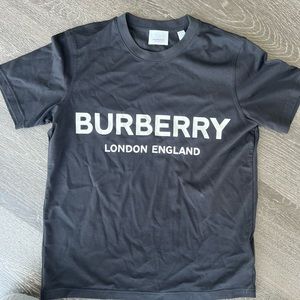 Burberry Tshirt Womens 🖤